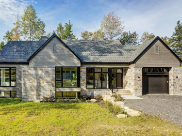 Maison 4 chambres Sainte-Ad?le | La For�t des Quatre Versants - Mod�les de condo ou de maison