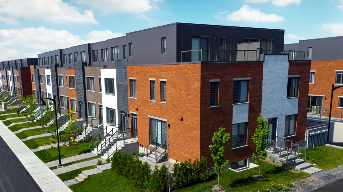 Vivenda + Pr�vel Alliance | Maisons de ville image-0